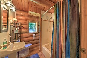 Large Cabin w/ Fire Pit + Grill on 34 Acres!