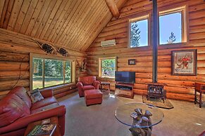 Large Cabin w/ Fire Pit + Grill on 34 Acres!