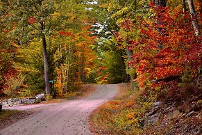 Waterfront Escape w/ Kayak, Paddle Boards, & Sauna