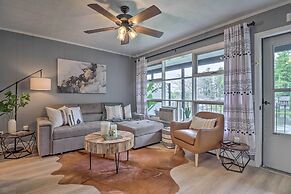 Chic Flat Rock Condo w/ Balcony + Lake View!