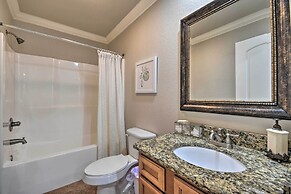 Waterfront Lake Hamilton Getaway w/ Boat Ramp!