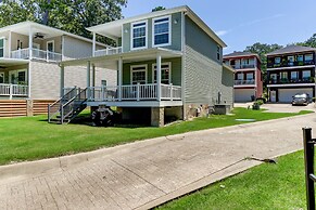 Waterfront Lake Hamilton Getaway w/ Boat Ramp!