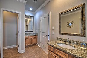 Waterfront Lake Hamilton Getaway w/ Boat Ramp!