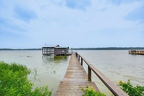 Waterfront Yantis Retreat w/ Deck & Zipline!