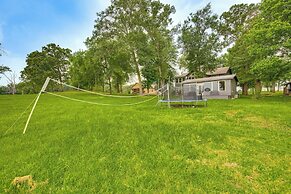 Waterfront Yantis Retreat w/ Deck & Zipline!