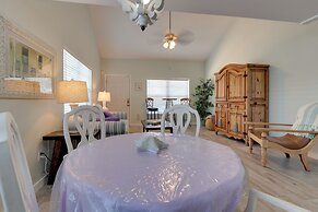 Cape Canaveral Escape: Walk to Beach!