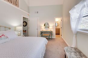 Cape Canaveral Escape: Walk to Beach!