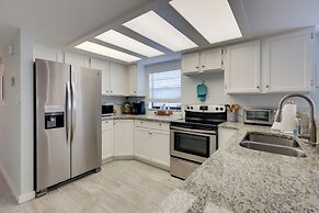 Cape Canaveral Escape: Walk to Beach!