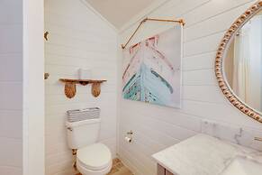 Cape Canaveral Escape: Walk to Beach!