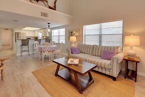 Cape Canaveral Escape: Walk to Beach!