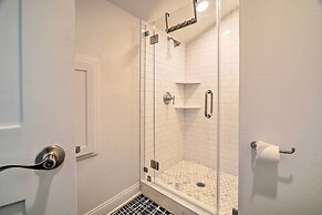 Bright Home w/ Dock on Lake Conroe!