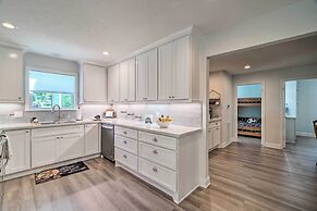 Bright Home w/ Dock on Lake Conroe!