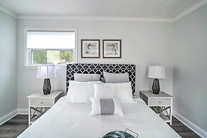 Bright Home w/ Dock on Lake Conroe!