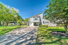Bright Home w/ Dock on Lake Conroe!