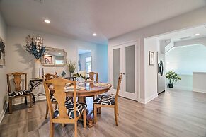 Bright Home w/ Dock on Lake Conroe!