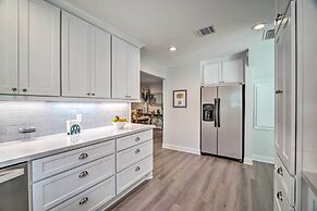 Bright Home w/ Dock on Lake Conroe!