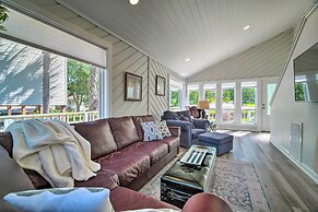 Bright Home w/ Dock on Lake Conroe!