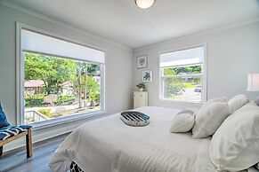 Bright Home w/ Dock on Lake Conroe!