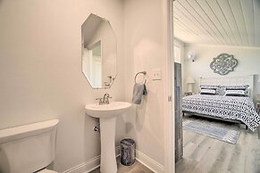 Bright Home w/ Dock on Lake Conroe!