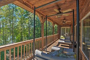 Lovely Lake Hartwell Retreat: Dock, Deck & Grill!