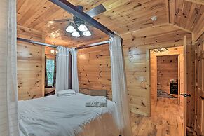 Lovely Lake Hartwell Retreat: Dock, Deck & Grill!