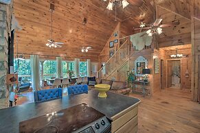 Lovely Lake Hartwell Retreat: Dock, Deck & Grill!