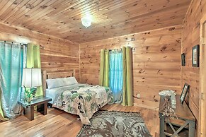 Lovely Lake Hartwell Retreat: Dock, Deck & Grill!