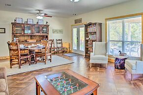 Kingston Home w/ Patio < 4 Mi to Lake Texoma!