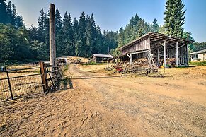 Serene Carnation Abode < 2 Mi to Snoqualmie River