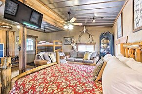 Renovated Bunkhouse on 12-acre Horse Farm!