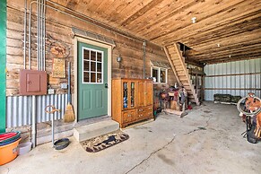 Renovated Bunkhouse on 12-acre Horse Farm!