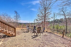 Cozy Murphy Cabin Rental w/ Mountain Views!