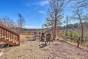 Cozy Murphy Cabin Rental w/ Mountain Views!
