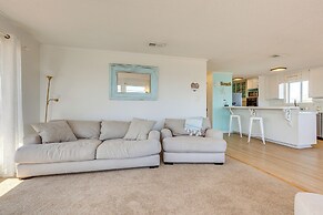 Breezy Dauphin Island Vacation Rental With Deck!