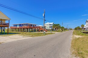 Breezy Dauphin Island Vacation Rental With Deck!