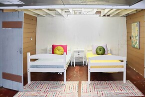 Historic Cumberland Home on Beaver Dam Lake!