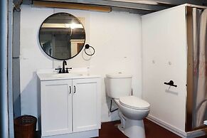 Historic Cumberland Home on Beaver Dam Lake!