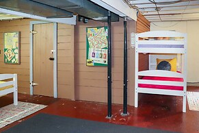 Historic Cumberland Home on Beaver Dam Lake!