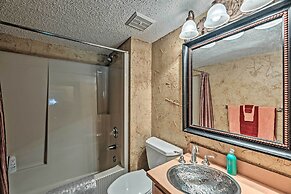 Cozy Ruidoso Cabin w/ Private Hot Tub & Large Deck