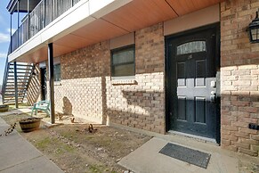 Fort Worth Home w/ Patio: 5 Mi to Dtwn!