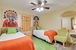 Fort Worth Home w/ Patio: 5 Mi to Dtwn!