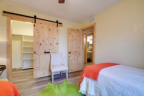 Fort Worth Home w/ Patio: 5 Mi to Dtwn!