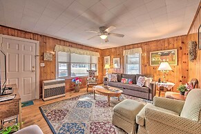 Quaint & Scenic Country Cottage, 3 Mi to New River
