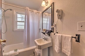 Quaint & Scenic Country Cottage, 3 Mi to New River