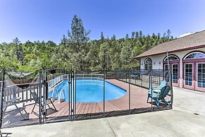 Weaverville Family Home: Mtn Views & Fire Pit