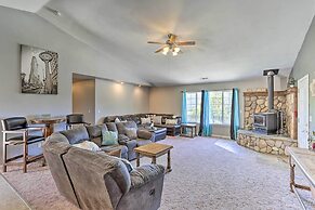 Weaverville Family Home: Mtn Views & Fire Pit