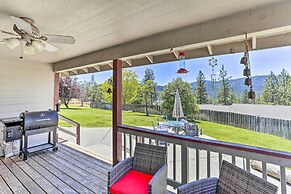 Weaverville Family Home: Mtn Views & Fire Pit