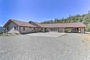 Weaverville Family Home: Mtn Views & Fire Pit