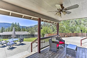 Weaverville Family Home: Mtn Views & Fire Pit