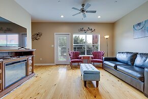 Game Room w/ Pool Table! Downtown Mobile Condo